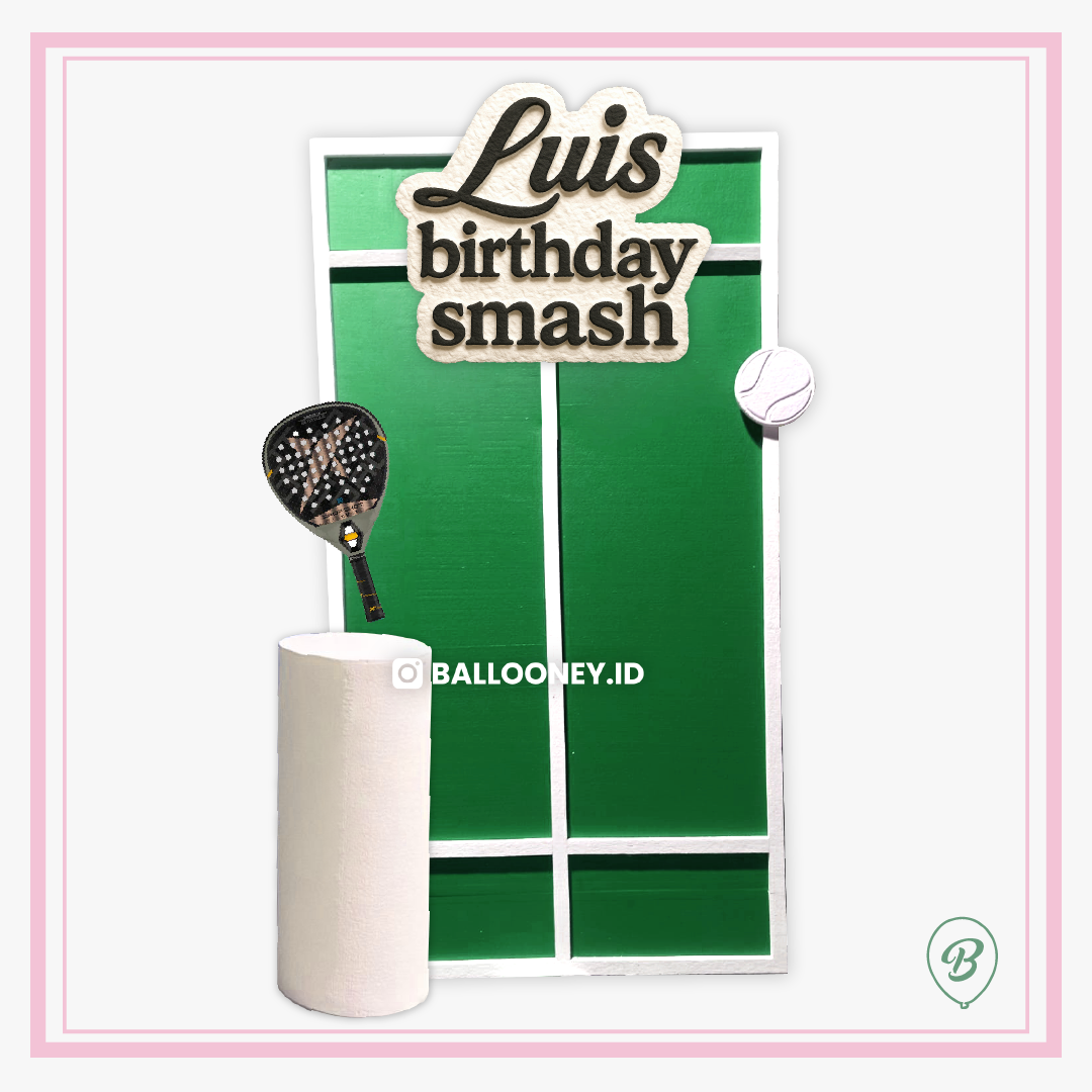 dekorasi backdrop lapangan padel