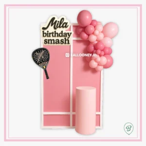 dekorasi backdrop lapangan padel